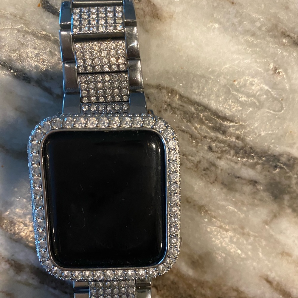 Apple Watch with lab diamonds band - Picture 6 of 7